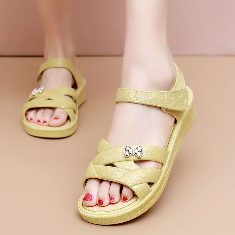 Velcro Strap Sandal - รองเท้าแตะส้นเตารีดสำหรับผู้หญิงวัยกลางคนและผู้สูงอายุ รุ่นใหม่สำหรับฤดูร้อน พื้นนุ่ม กันลื่น น้ำหนักเบา เปิดนิ้วเท้า