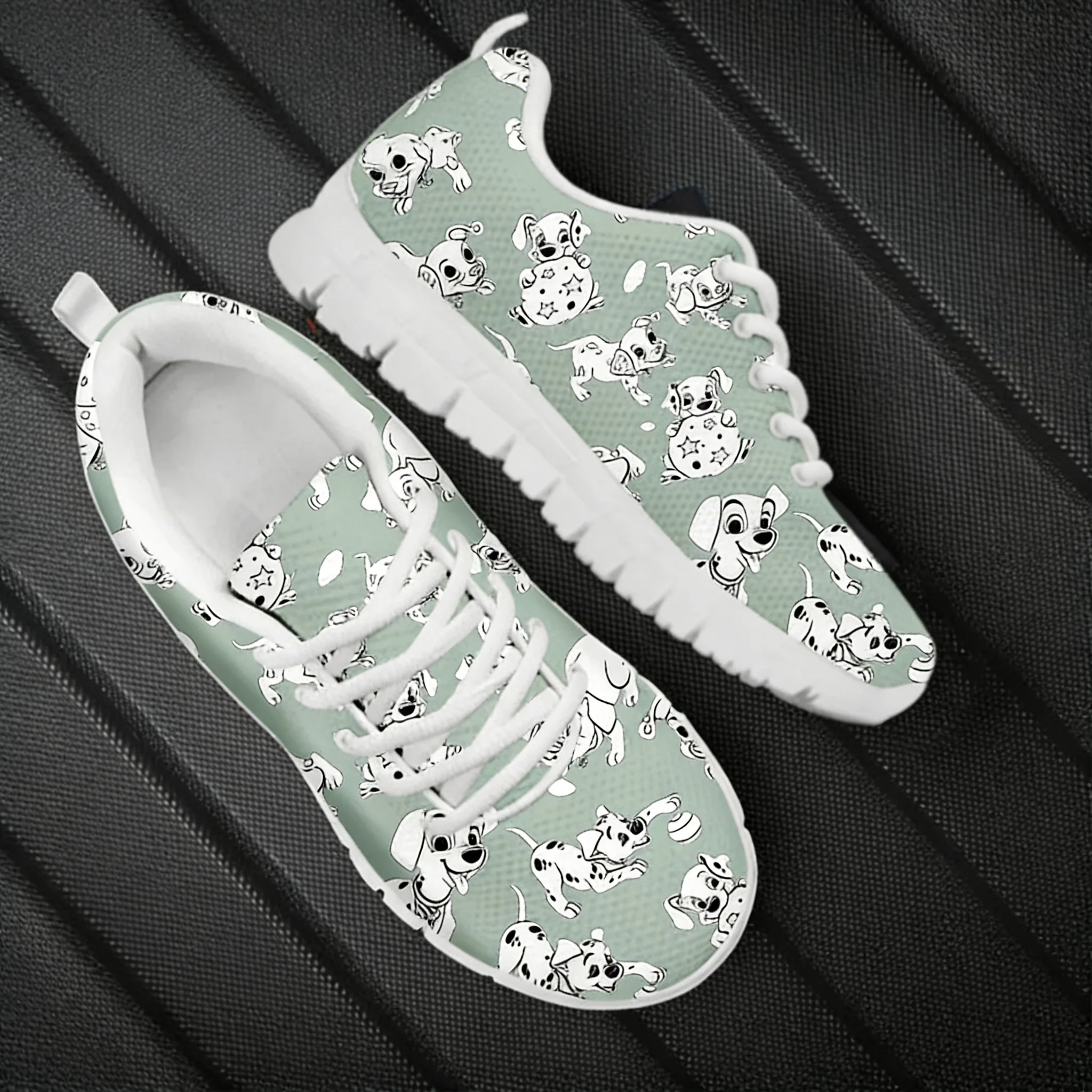 รองเท้าผ้าใบลายสุนัขดัลเมเชียน - Men'S Shoes Black And White บทวิจารณ์และราคา