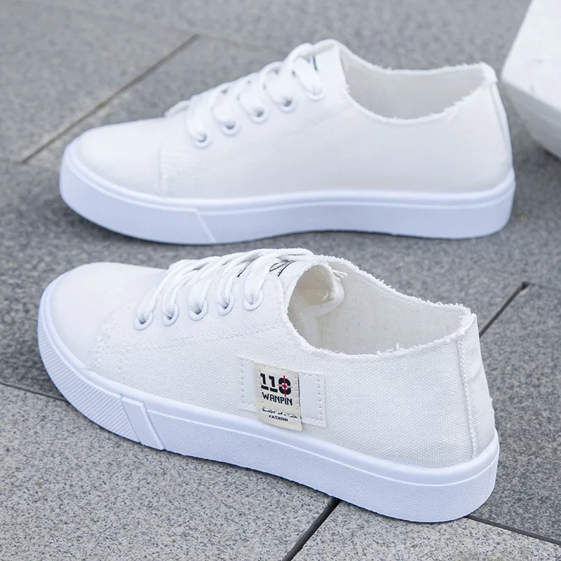 รองเท้าผ้าใบผู้หญิงทรงเตี้ย รุ - Men Shoes Trends บทวิจารณ์และราคา