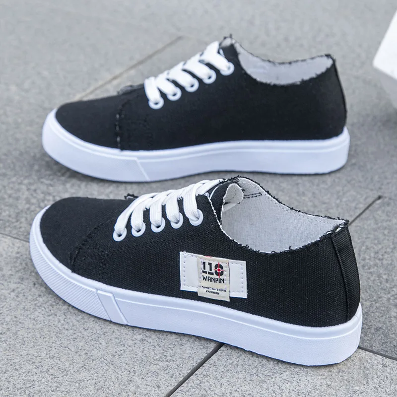 รองเท้าผ้าใบผู้หญิงทรงเตี้ย รุ - Men Shoes Trends บทวิจารณ์และราคา